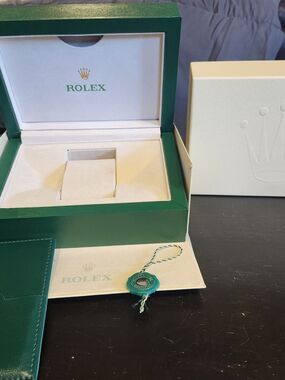 Rolex Presentation Set in Green and Cream